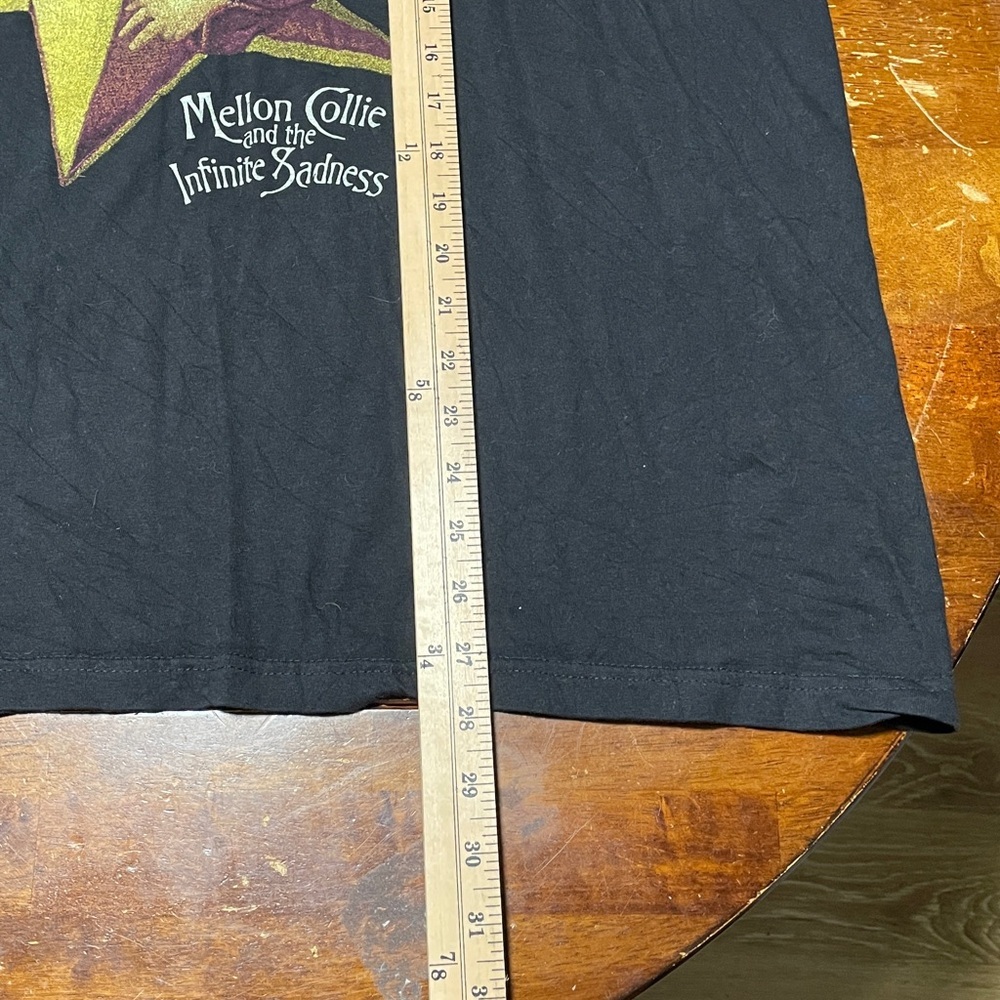 The Smashing Pumpkins Graphic T-Shirt - Picture 3 of 5